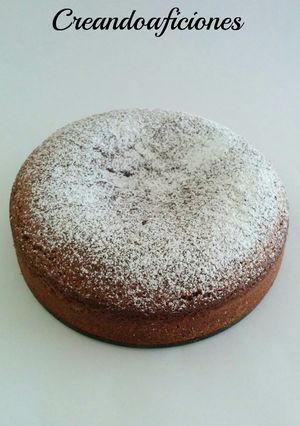 Foto principal de Bizcocho de chocolate, nata y canela