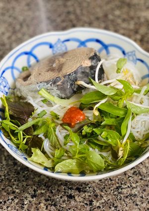 Hình của món Bún Cá Ngừ Nấu Mẵn.
