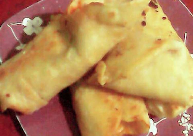 Kebab isi nugget ayam & kornet endes, simple😁😁😜👌