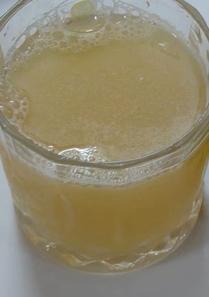 A picture of Sunshine Sparkler or Moushambi mocktail.