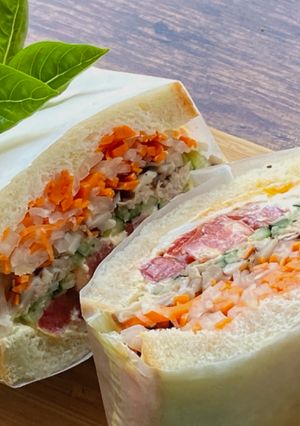 A picture of Shiitake Mushroom and Vegetable Sandwich.