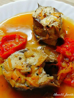 Фото Скумбрия тушеная с овощами.