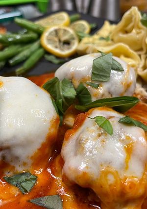 A picture of Cheese Tortelloni and Parmesan Meatball.