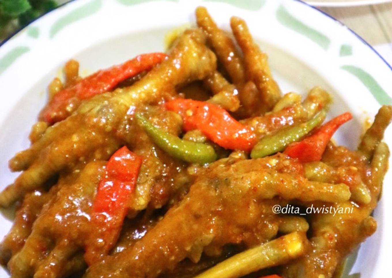 Ceker Bumbu Kuning Pedas