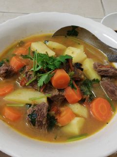Hình của món Sốt vang.