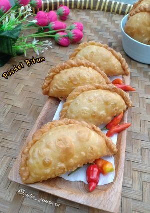 Foto resep Pastel isi Bihun (Kulit Pastel_2 bahan)