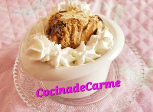 Una foto de Cuajada de Chocolate con Oreo, Nata y Helado
