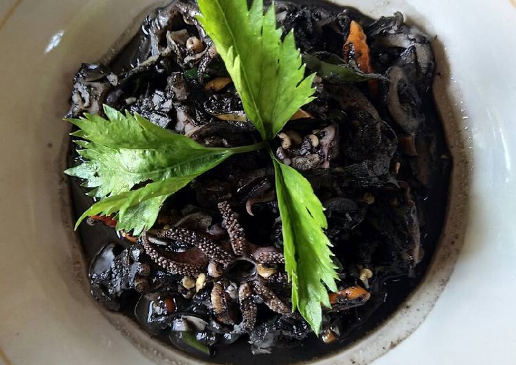 Resep Cumi Masak Hitam oleh Fifi - Cookpad