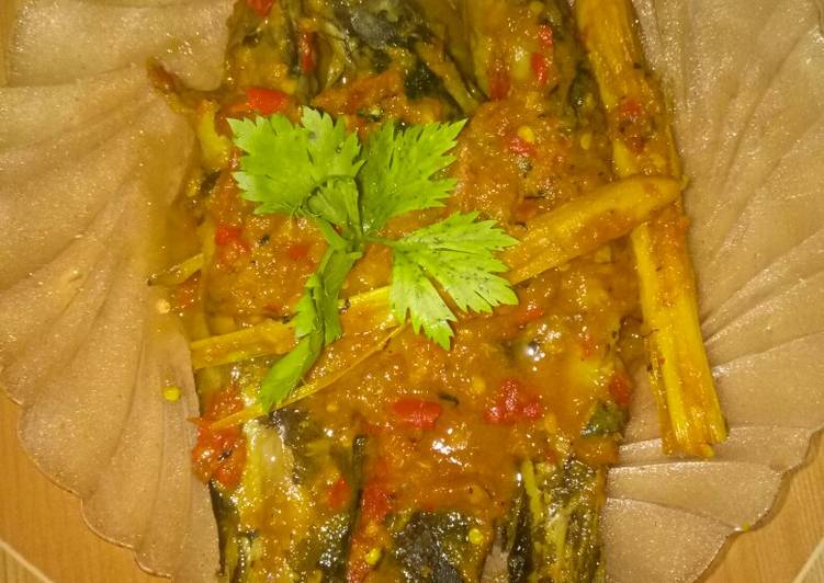 Resep Pepes ikan lele tanpa daun pisang oleh dr. Rica - Cookpad