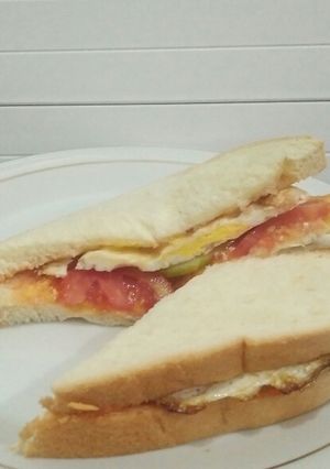 Foto resep Sandwich roti tawar telur ceplok