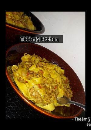 A picture of Pasta with minced meat.