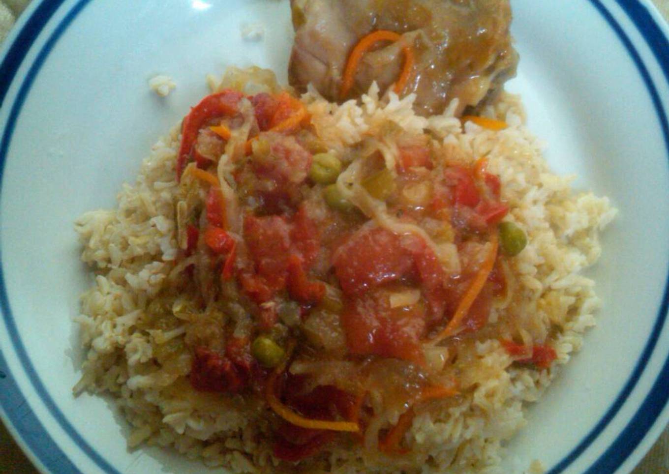 Healthy Meal: Brown Rice & Tomatoes Sauce