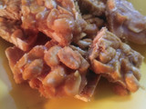 गुड़ मूंगफली चिक्की (gur mungfali chikki recipe in Hindi)