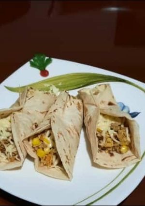 Una foto de Burritos Mixtos 🇮🇷😋