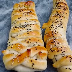 A picture of Bakery style chicken bread 🍞.