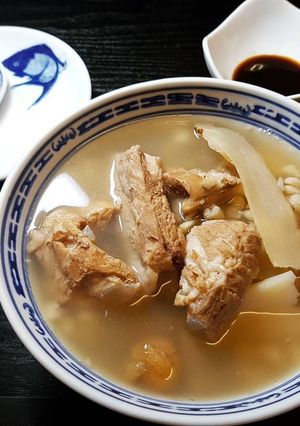 Hình của món Sâm bổ lượng ninh với sườn.