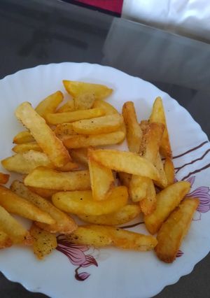 પોટેટો ચિપ્સ (Potato Chips Recipe In Gujarati) રેસીપી મુખ્ય ફોટો
