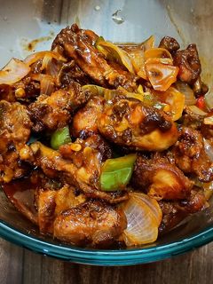 চিলি চিকেন (Chili Chicken recipe in Bengali) রেসিপির প্রধান ছবি