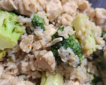 Fresh, Cooking Recipe Oyster Sauce Chicken Brown Rice and Broccoli Savory Delicious