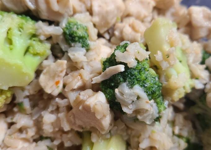 Recipe: Yummy Oyster Sauce Chicken, Brown Rice, and Broccoli