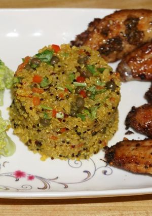 A picture of Quinoa with capers and olives.