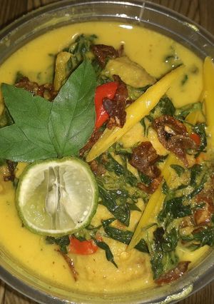 Foto resep Ayam kemangi bumbu kuning
