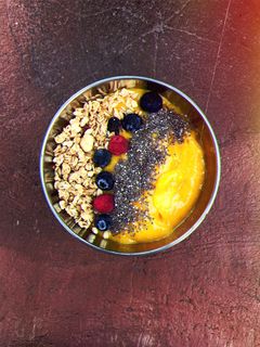 Foto resep Easy mango smoothie bowl