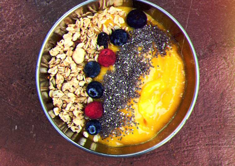 Resep Easy mango smoothie bowl yang Menggugah Selera