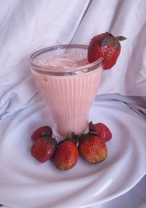 A picture of Strawberry milkshake.