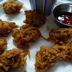 Pyaaz k pakode A picture of Pyaaz k pakode.
