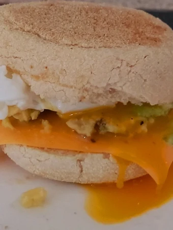 Recipe My Avocado,Cheese &amp; Poached Egg Muffin 🤩 the So Delicious Perfect