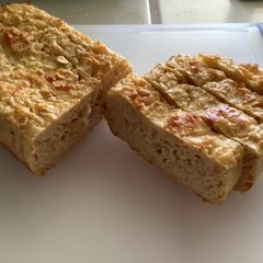 A picture of Orange marmalade jam Oatmeal bread.