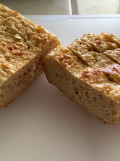 A picture of Orange marmalade jam Oatmeal bread.