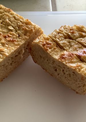 A picture of Orange marmalade jam Oatmeal bread.