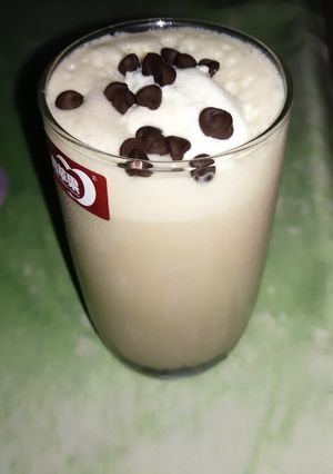A picture of Cold frappe with Ice cream.