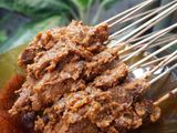 Sate sapi bumbu jangkep