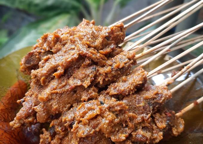 Ternyata begini lho! Resep memasak Sate sapi bumbu jangkep untuk Lebaran  sedap