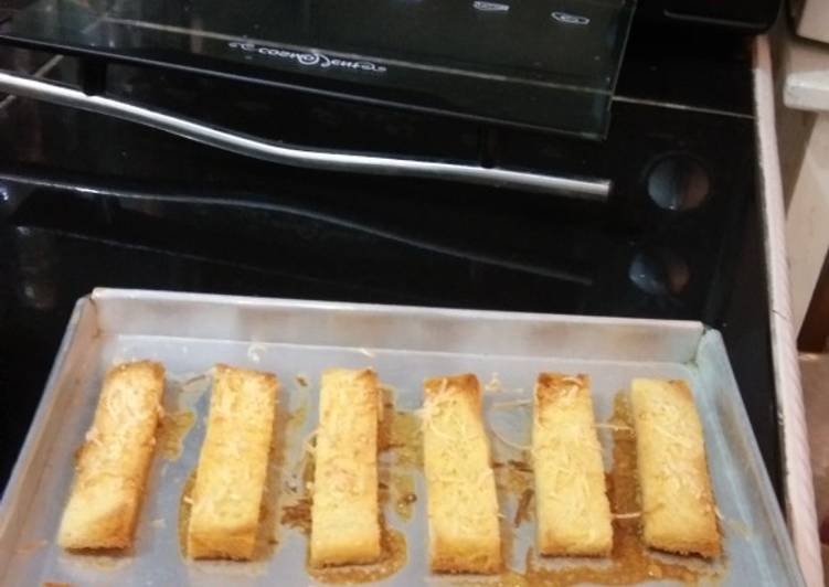 Langkah Mudah untuk Menyajikan Bagelen Keju Roti Tawar Sisa Sederhana