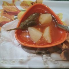 A picture of Potatoes And brinjal egg plant veg.