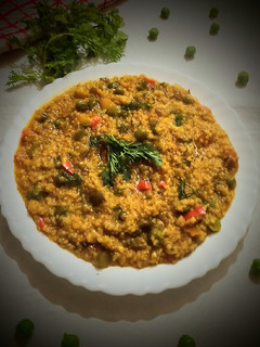 दलिया खिचड़ी (daliya khichdi recipe in Hindi) रेसिपी मुख्य फोटो