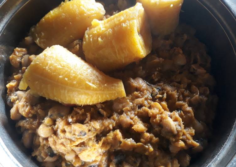 Porriage brown beans and Ripe plantain