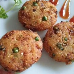 A picture of Makai daliya and potato  ke kabab.