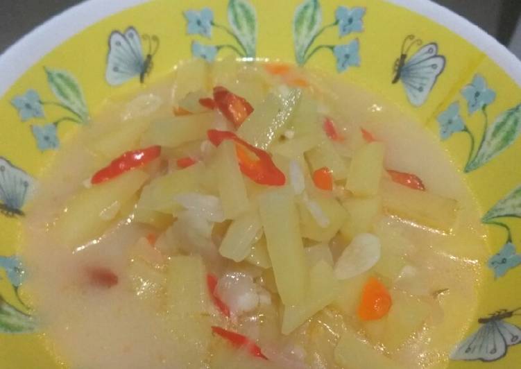 Langkah Mudah untuk Membuat Sayur Lodeh Kentang yang Menggugah Selera