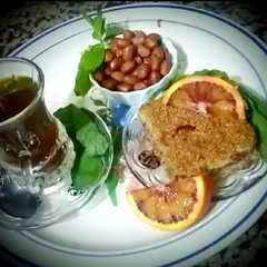 Una foto de Orange honey semolina squares