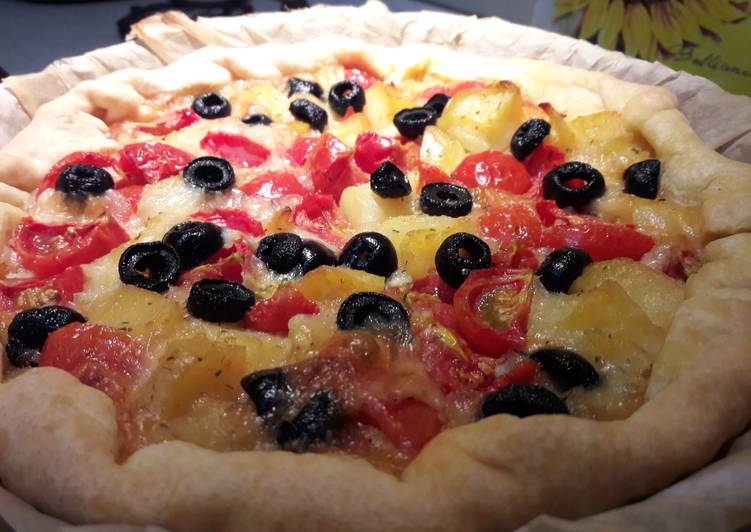 Recetta di Fatto in casa super veloce Torta salata patate e pomodorino ciliegino