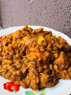 A picture of Fio Fio and Yam.