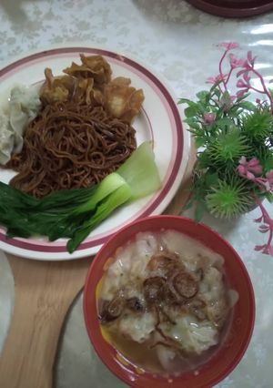 Gambar Yee mee kicap wantan sup simple sesangat
