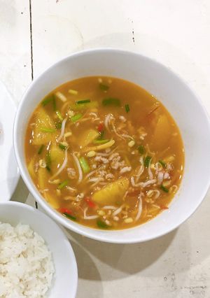 Hình của món MadebyLily: Canh thịt bằm nấu dứa.
