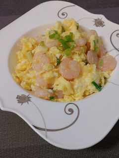 蝦仁滑蛋 的食譜成品照片