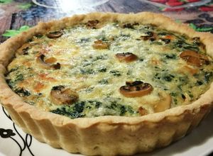 Una foto de Quiche de acelga y champiñón